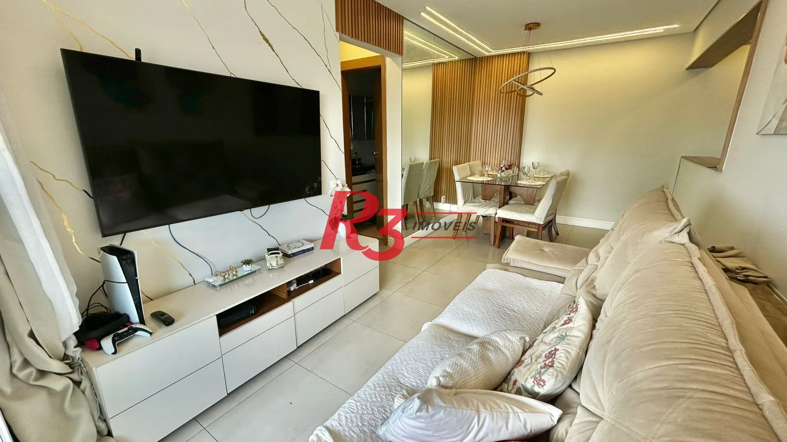 Apartamento com 2 dormitórios à venda, 69 m² por R$ 499.000,00 - Vila Guilhermina - Praia Grande/SP
