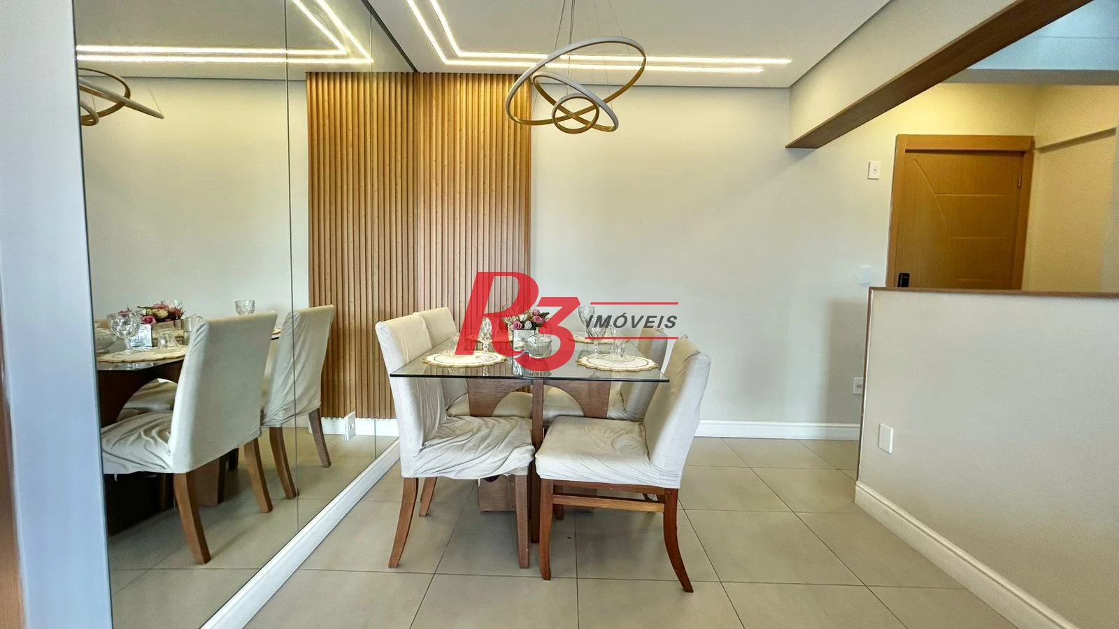 Apartamento com 2 dormitórios à venda, 69 m² por R$ 499.000,00 - Vila Guilhermina - Praia Grande/SP