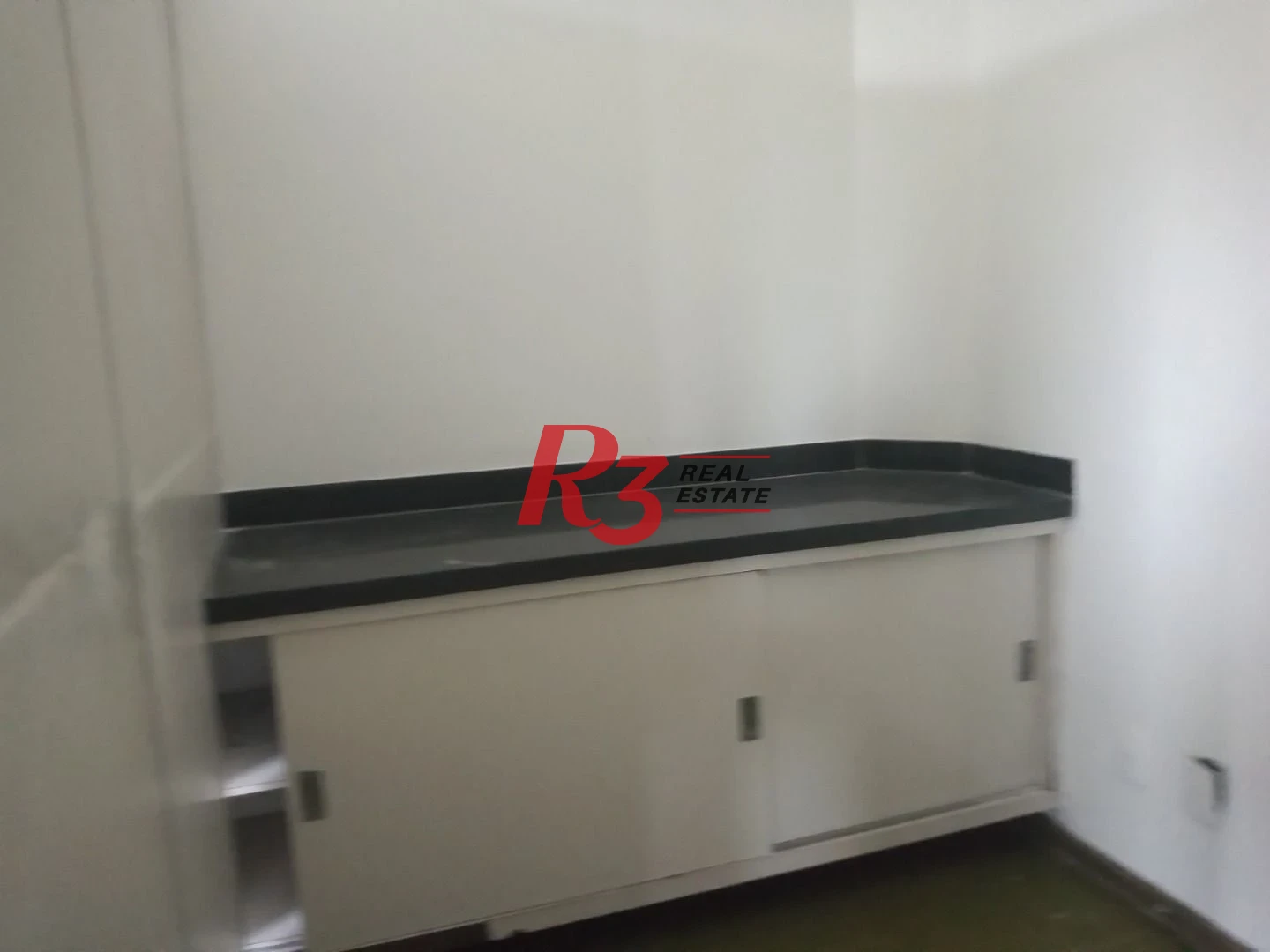 Sala à venda, 92 m² por R$ 480.000,00 - Encruzilhada - Santos/SP