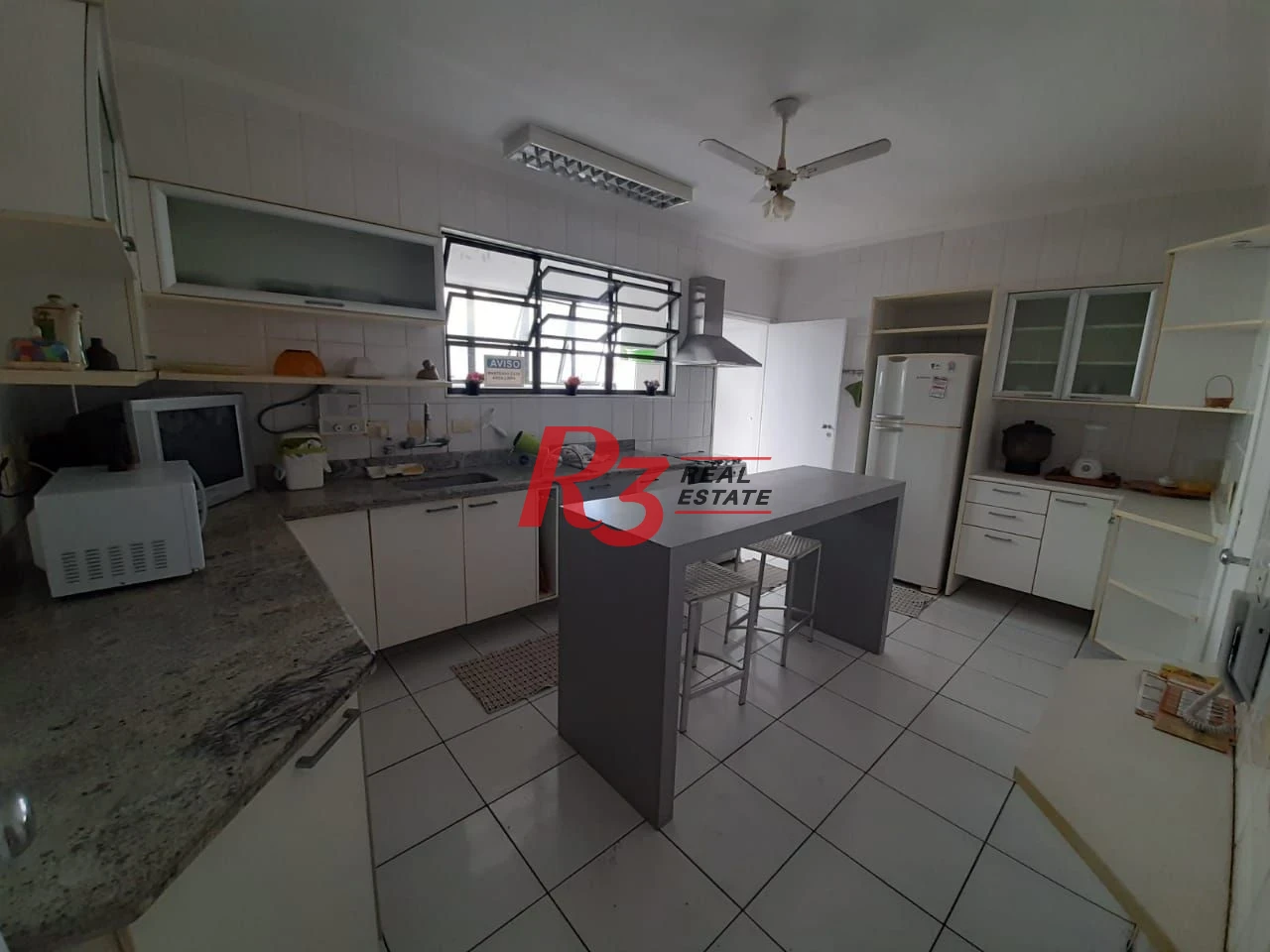 Cobertura com 3 dormitórios à venda, 300 m² por R$ 1.500.000,00 - Pompéia - Santos/SP