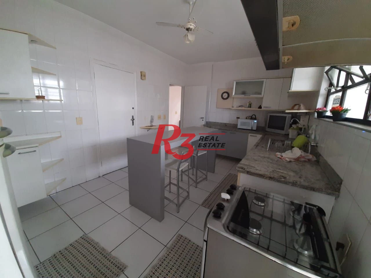 Cobertura com 3 dormitórios à venda, 300 m² por R$ 1.500.000,00 - Pompéia - Santos/SP