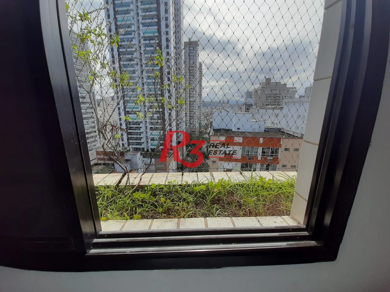 Cobertura com 3 dormitórios à venda, 300 m² por R$ 1.500.000,00 - Pompéia - Santos/SP