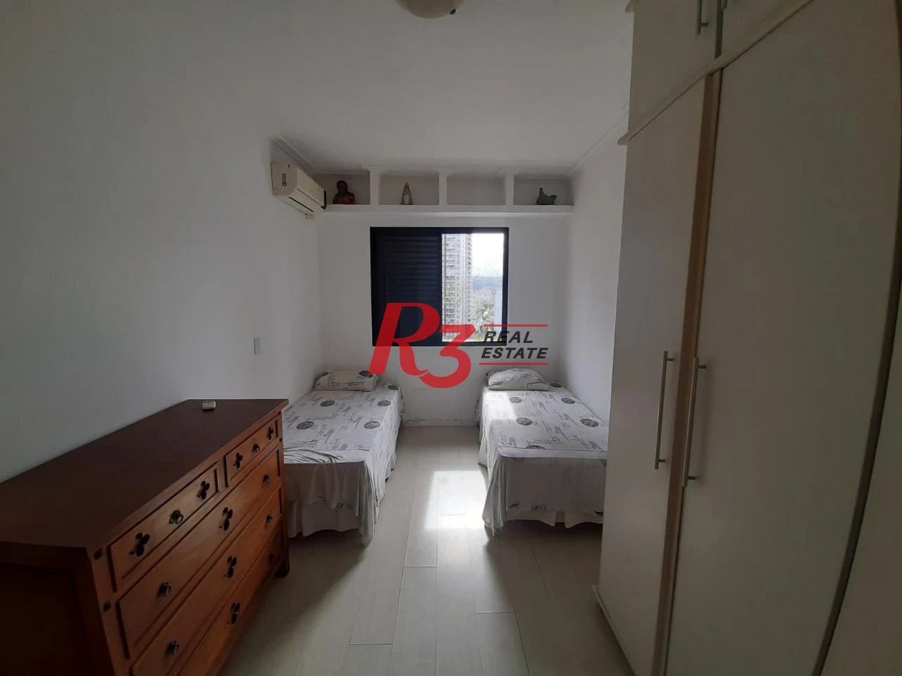 Cobertura com 3 dormitórios à venda, 300 m² por R$ 1.500.000,00 - Pompéia - Santos/SP
