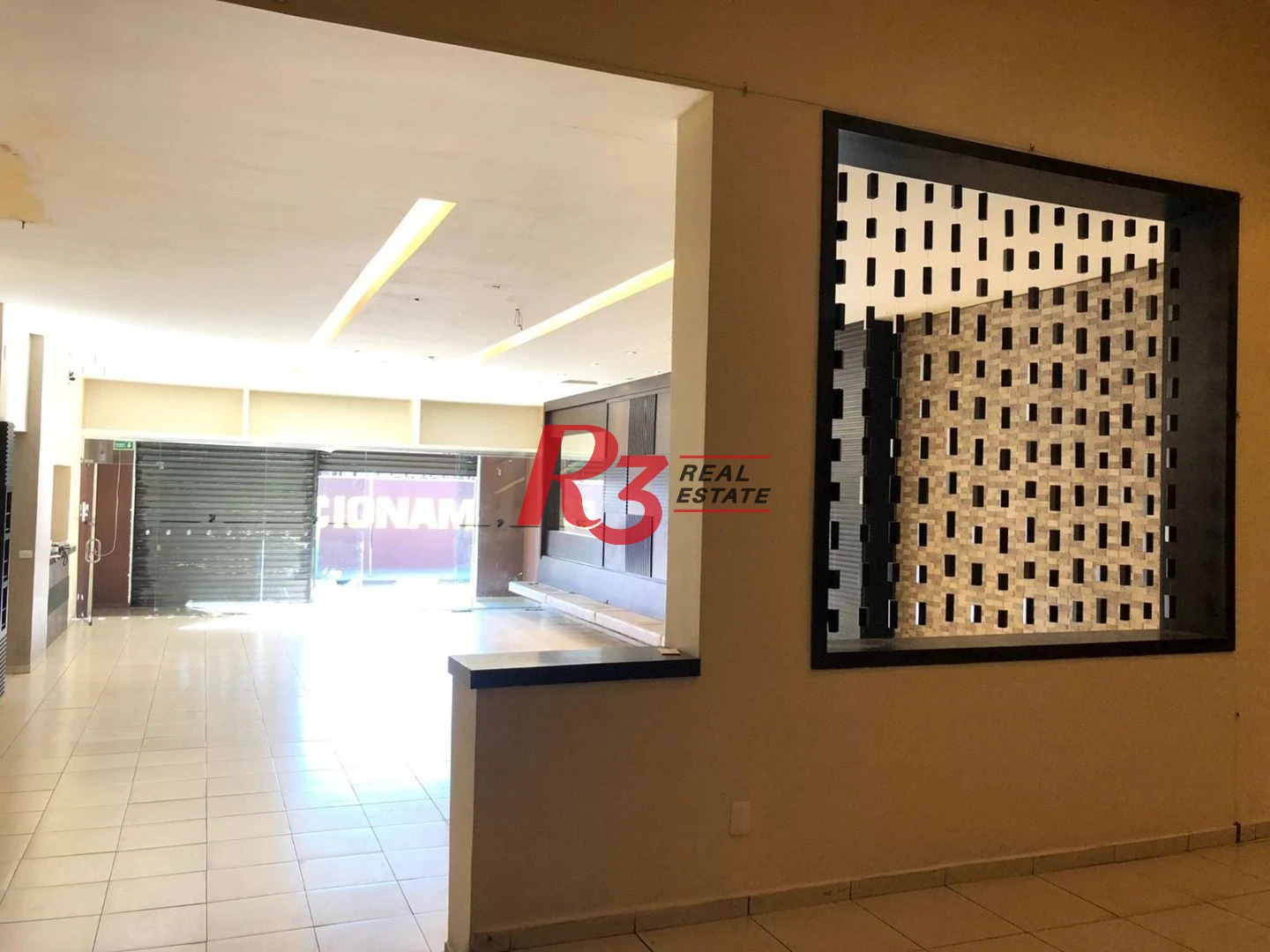 Loja, 384 m² - venda por R$ 1.500.000,00 ou aluguel por R$ 10.200,00/mês - Centro - Santos/SP