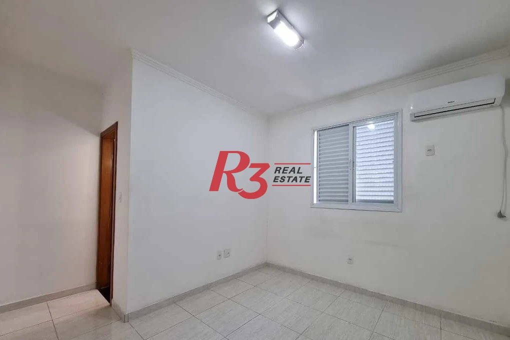 Sobrado à venda, 110 m² por R$ 650.000,00 - José Menino - Santos/SP