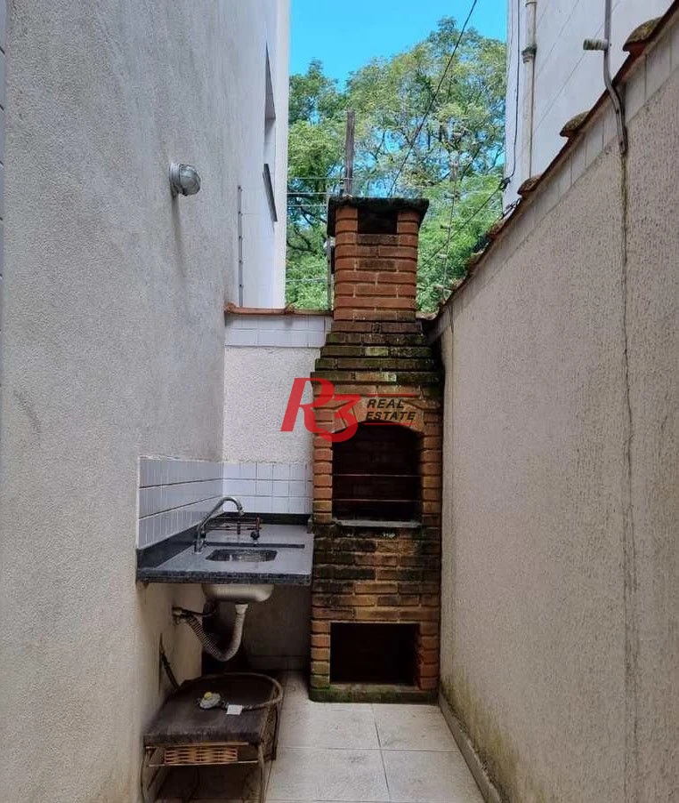 Sobrado à venda, 110 m² por R$ 650.000,00 - José Menino - Santos/SP