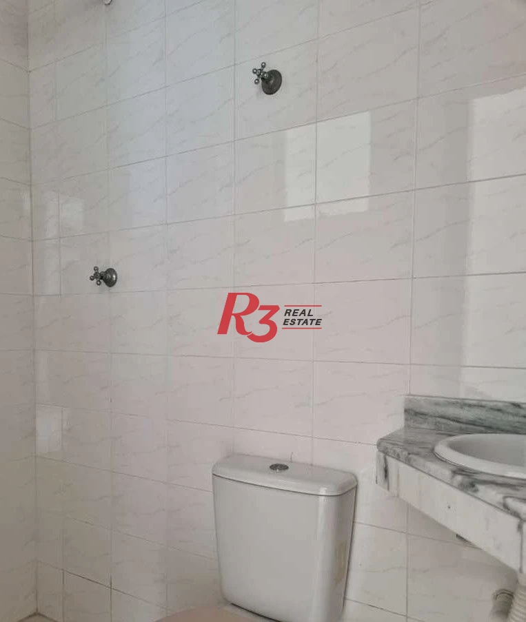 Sobrado à venda, 110 m² por R$ 650.000,00 - José Menino - Santos/SP
