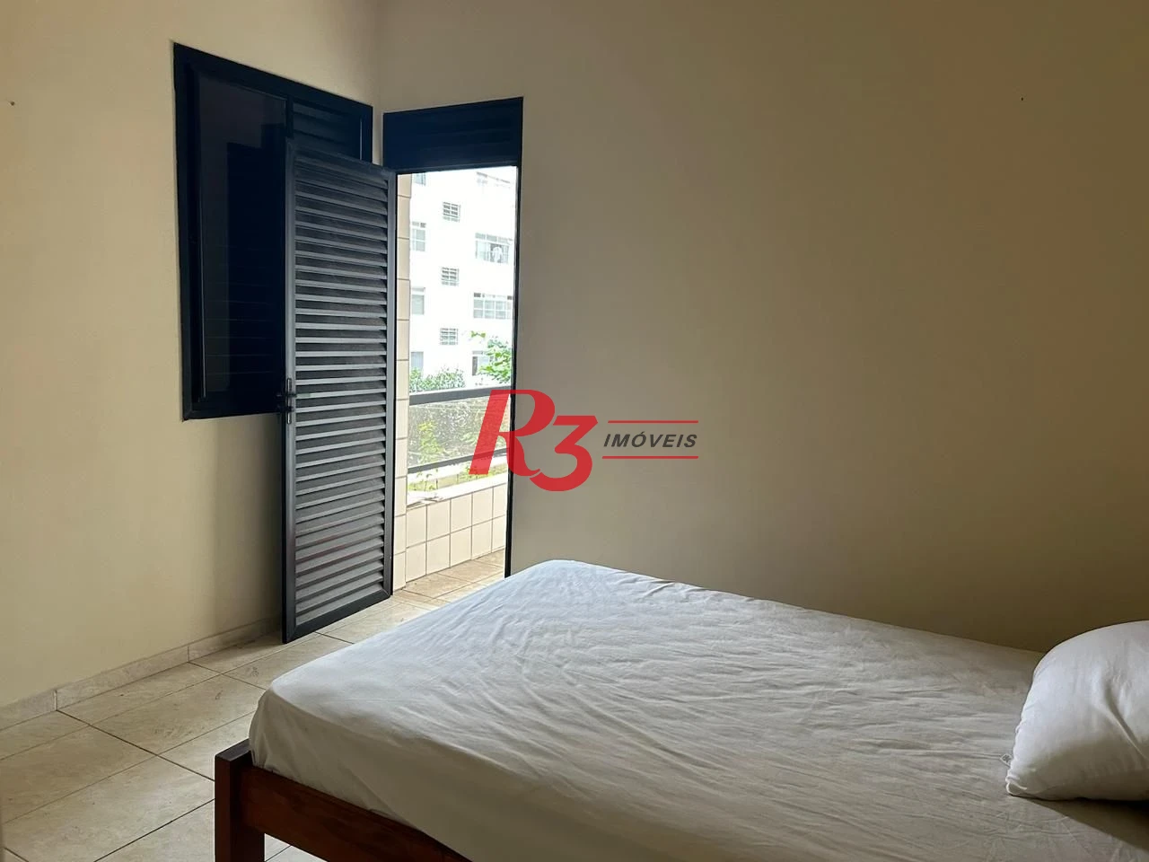 Apartamento com 3 dormitórios à venda, 188 m² - Gonzaga - Santos/SP