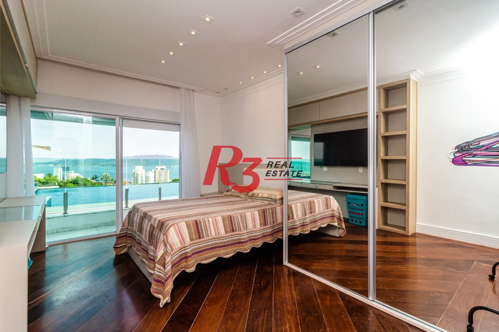 Casa, 2800 m² - venda por R$ 35.000.000,00 ou aluguel por R$ 180.000,00/mês - Morro Santa Terezinha - Santos/SP