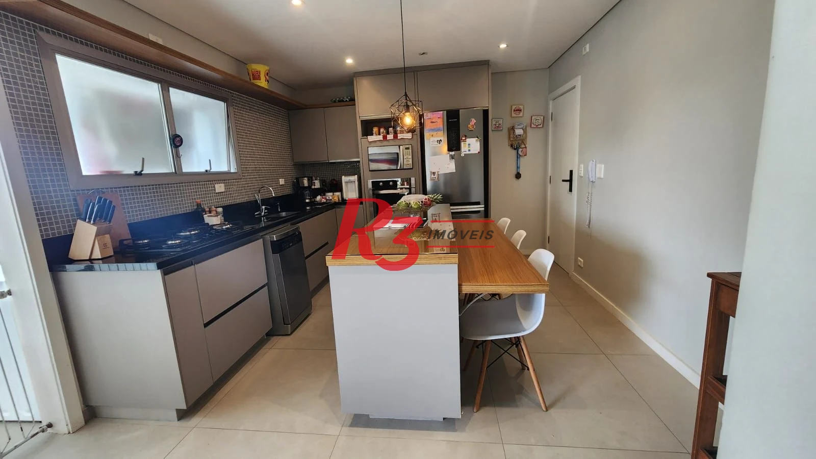 Apartamento com 2 dormitórios à venda, 102 m² por R$ 875.000,00 - Ponta da Praia - Santos/SP
