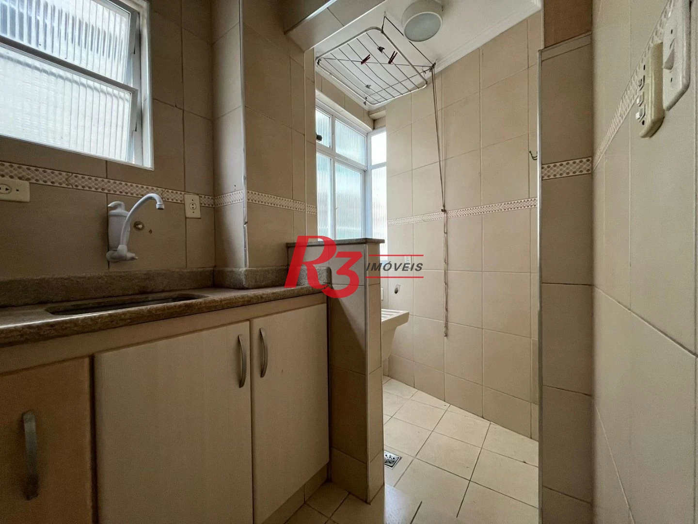 Apartamento com 1 dormitório à venda, 47 m² por R$ 360.000,00 - Gonzaga - Santos/SP