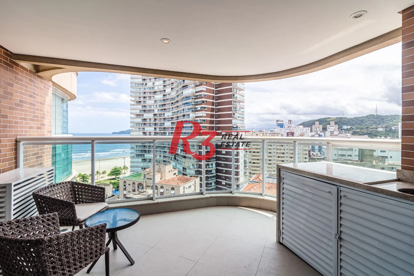 Apartamento com 1 dormitório para alugar, 45 m² por R$ 5.900,00/mês - Pompéia - Santos/SP