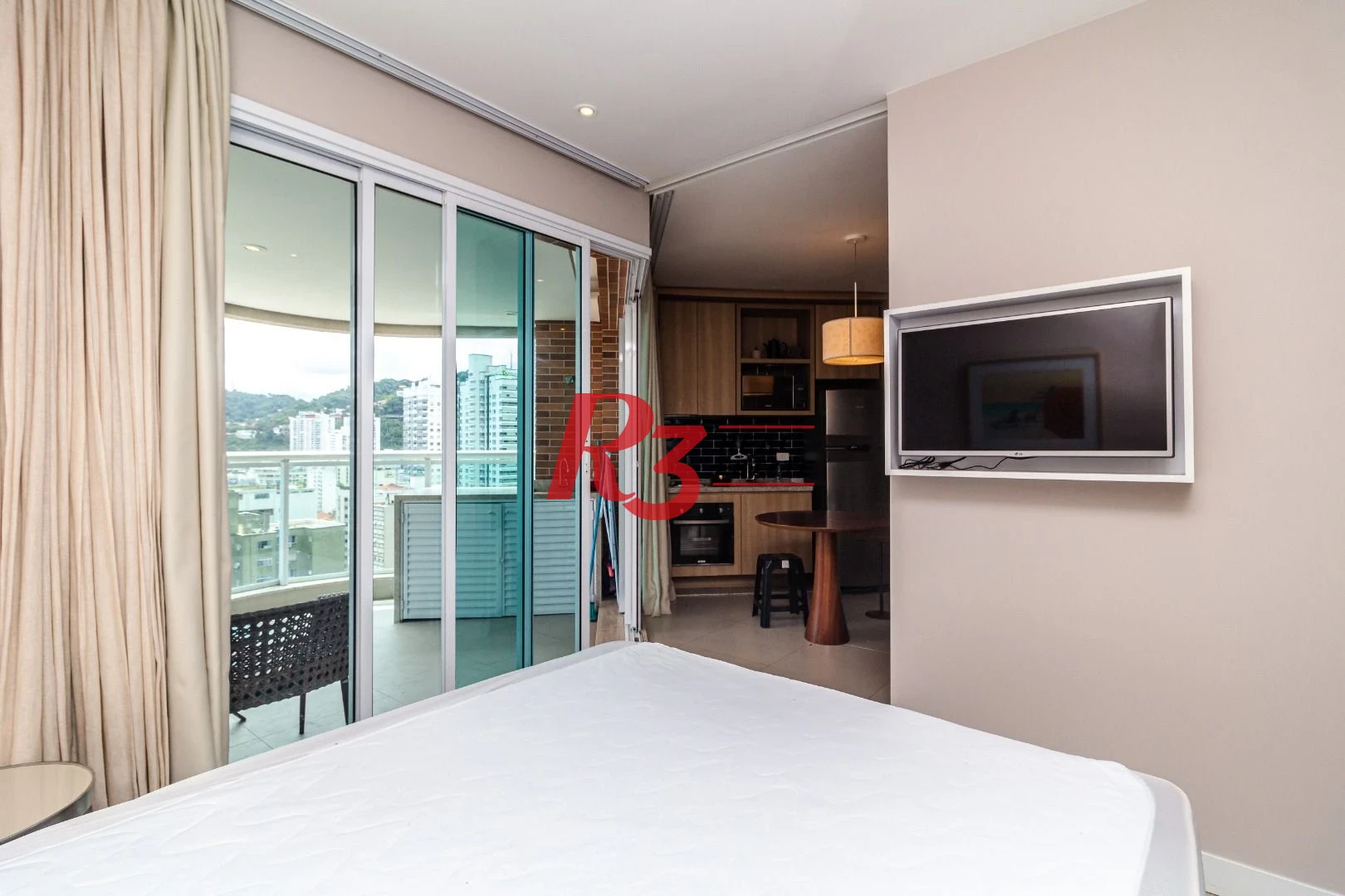Apartamento com 1 dormitório para alugar, 45 m² por R$ 5.900,00/mês - Pompéia - Santos/SP