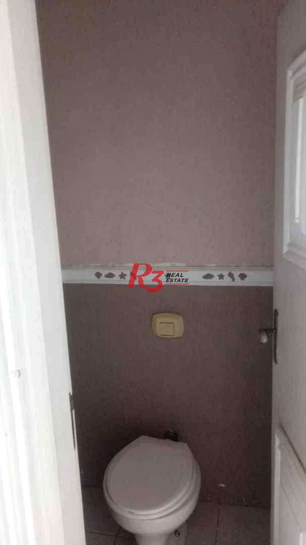 Sobrado com 3 dormitórios à venda, 100 m² por R$ 660.000,00 - Encruzilhada - Santos/SP