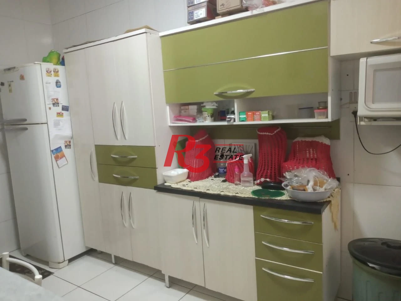 Casa com 3 dormitórios, 103 m² - venda no bairro Marapé - Santos/SP