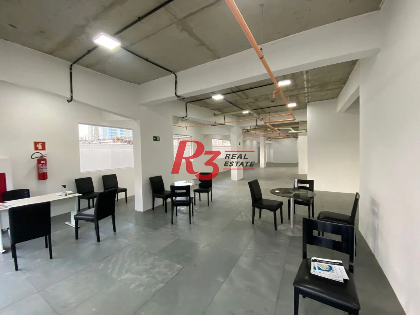 Loja, 172 m² - venda por R$ 1.700.500,00 ou aluguel por R$ 16.060,00/mês - Ponta da Praia - Santos/SP