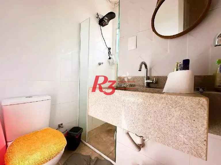 Sobrado com 3 dormitórios à venda, 140 m² por R$ 690.000,00 - Vila Matias - Santos/SP