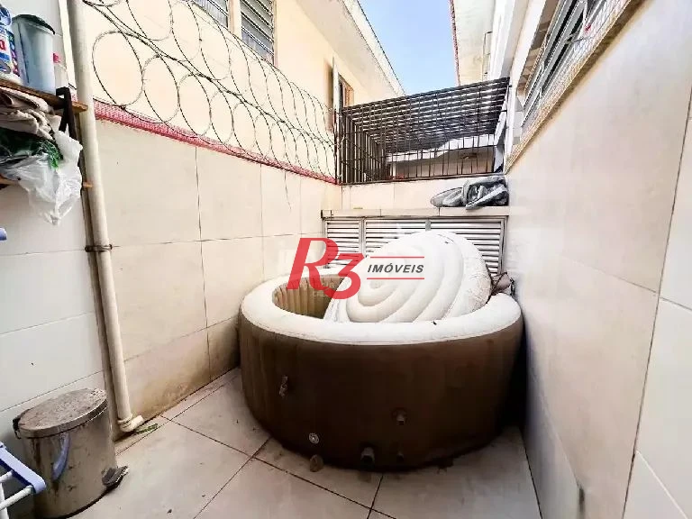 Sobrado com 3 dormitórios à venda, 140 m² por R$ 690.000,00 - Vila Matias - Santos/SP