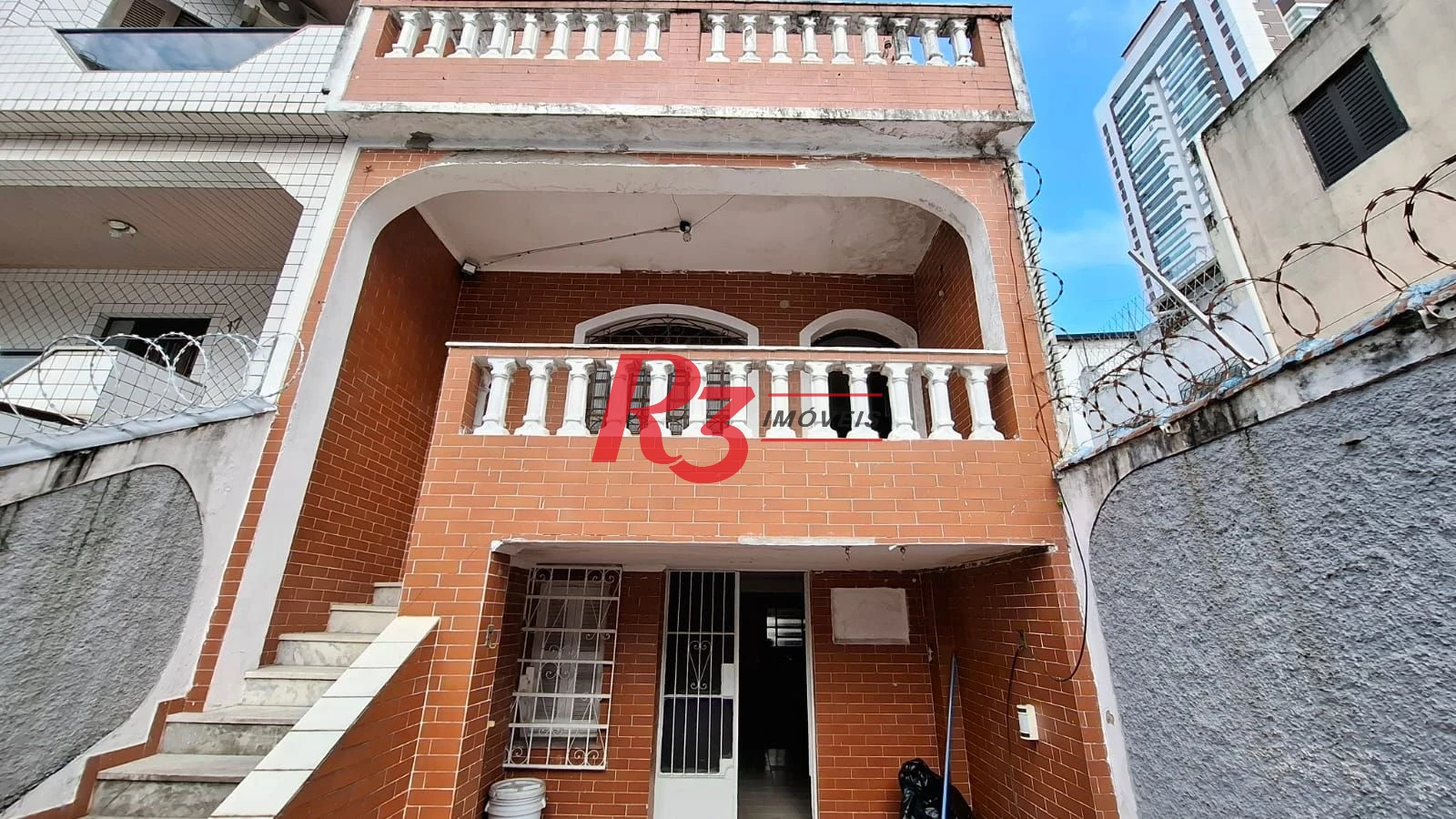 Sobrado com 2 dormitórios para alugar, 250 m² por R$ 5.500,00/mês - Pompéia - Santos/SP