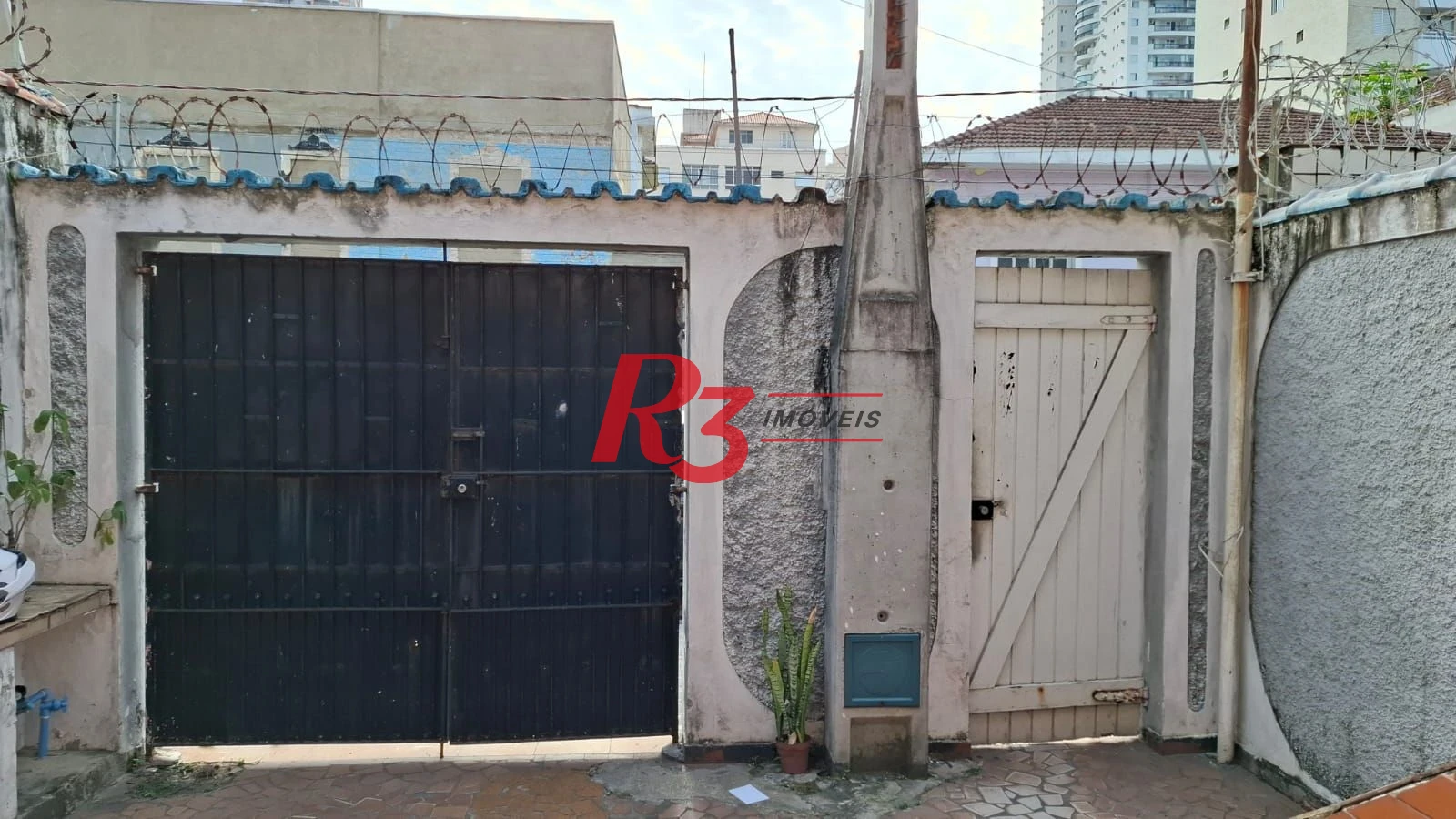 Sobrado com 2 dormitórios para alugar, 250 m² por R$ 5.500,00/mês - Pompéia - Santos/SP