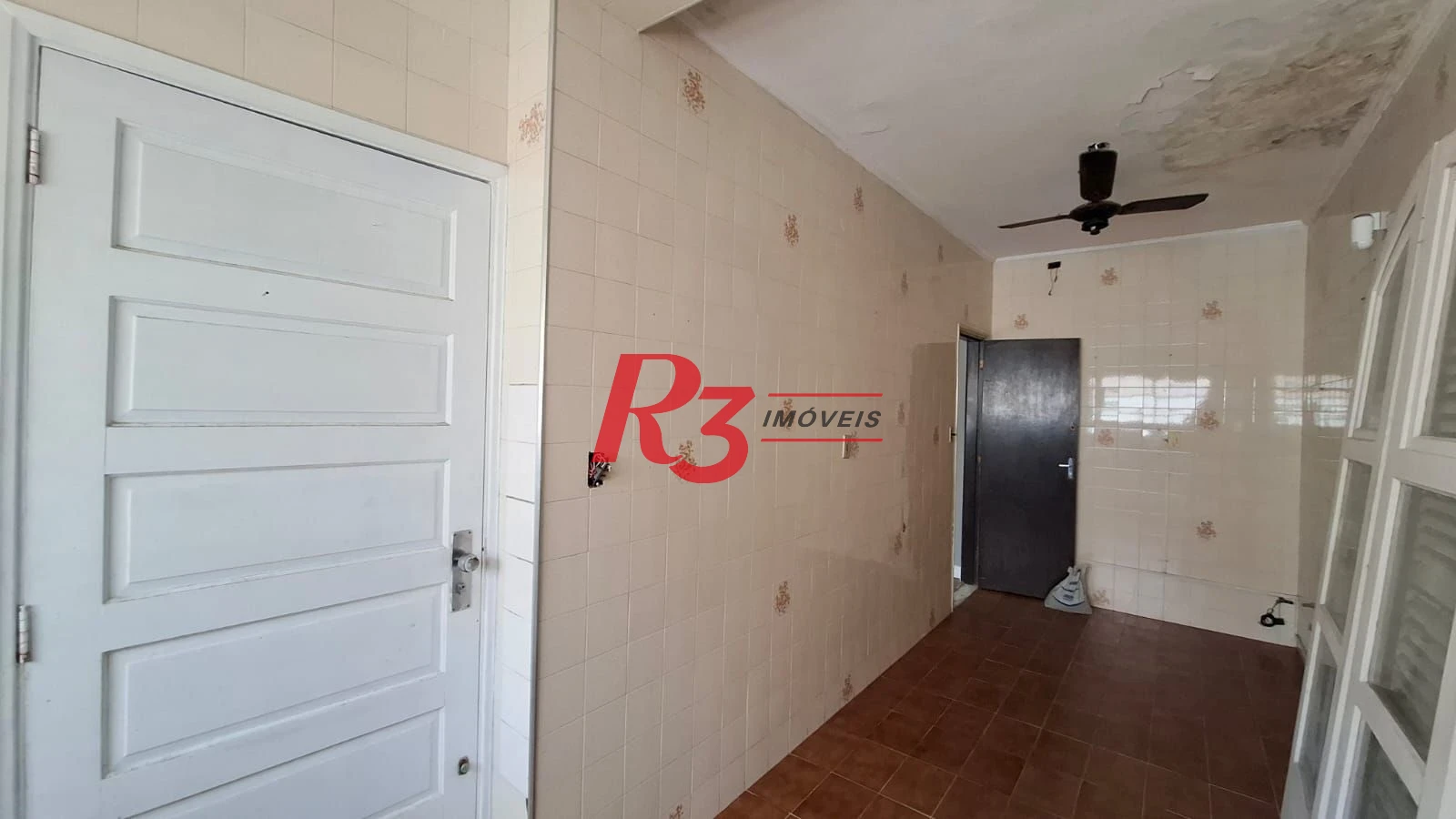 Sobrado com 2 dormitórios para alugar, 250 m² por R$ 5.500,00/mês - Pompéia - Santos/SP