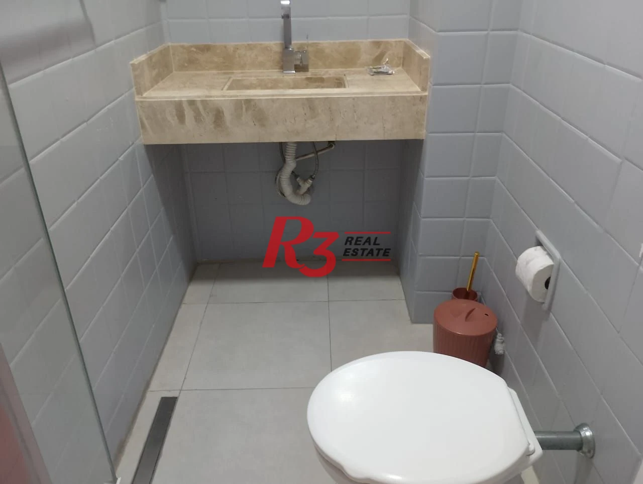 Kitnet com 1 dormitório à venda, 40 m² por R$ 375.000,00 - Gonzaga - Santos/SP