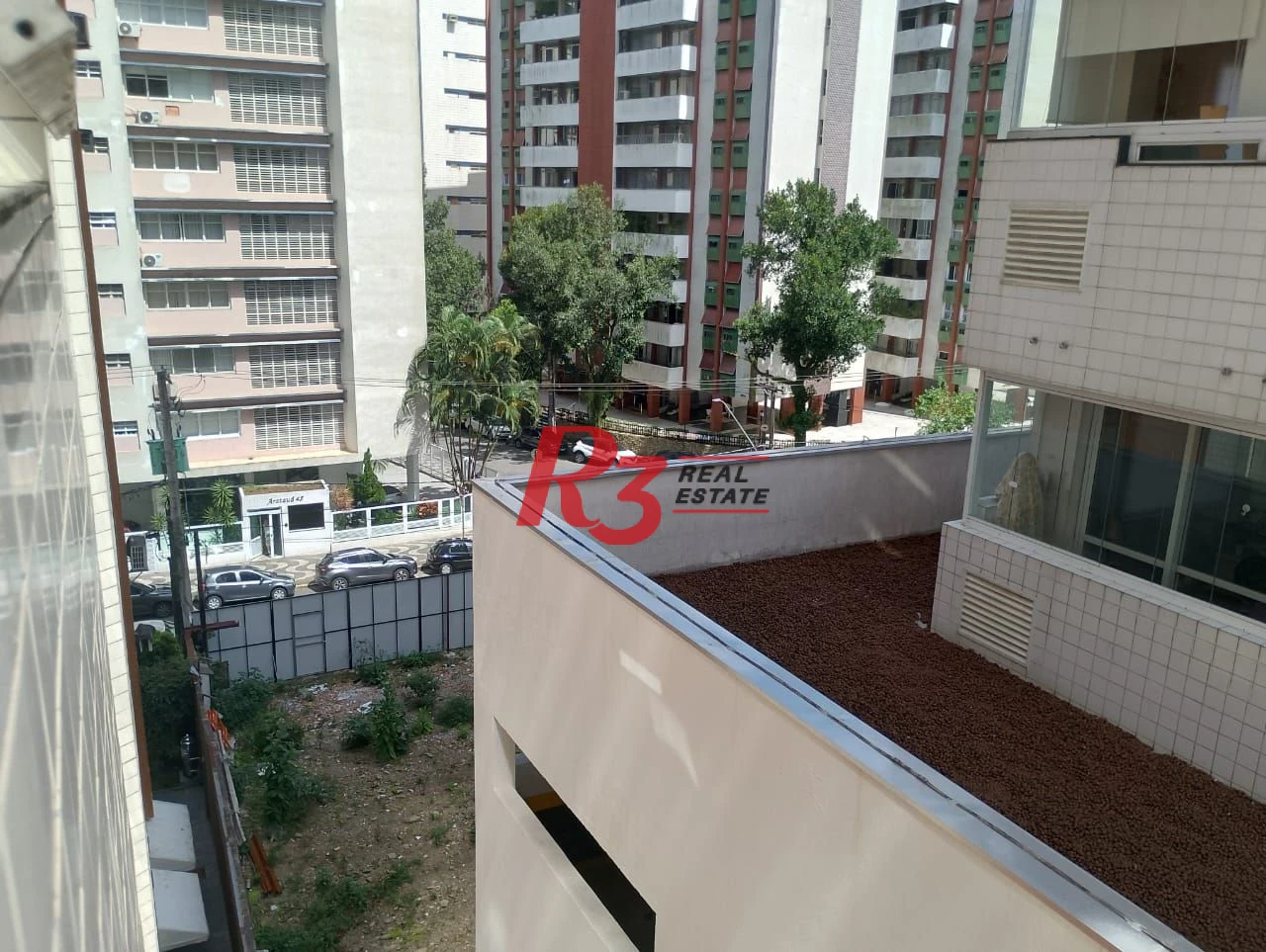 Kitnet com 1 dormitório à venda, 40 m² por R$ 375.000,00 - Gonzaga - Santos/SP