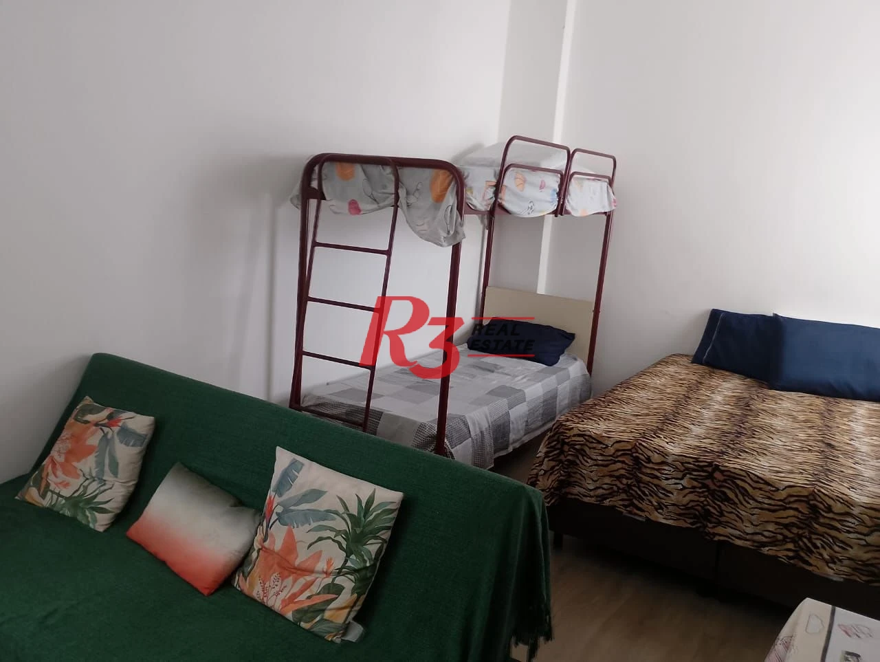 Kitnet com 1 dormitório à venda, 40 m² por R$ 375.000,00 - Gonzaga - Santos/SP