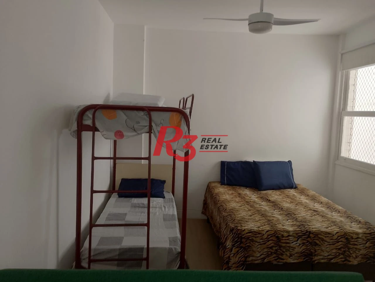 Kitnet com 1 dormitório à venda, 40 m² por R$ 375.000,00 - Gonzaga - Santos/SP