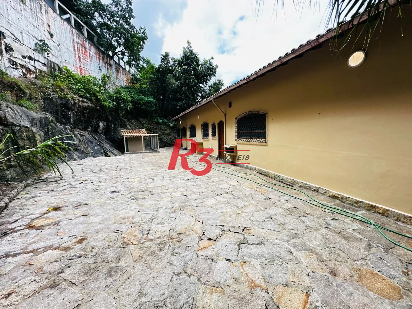 Casa com 6 dormitórios para alugar, 551 m² por R$ 15.000,00/mês - Morro Santa Terezinha - Santos/SP