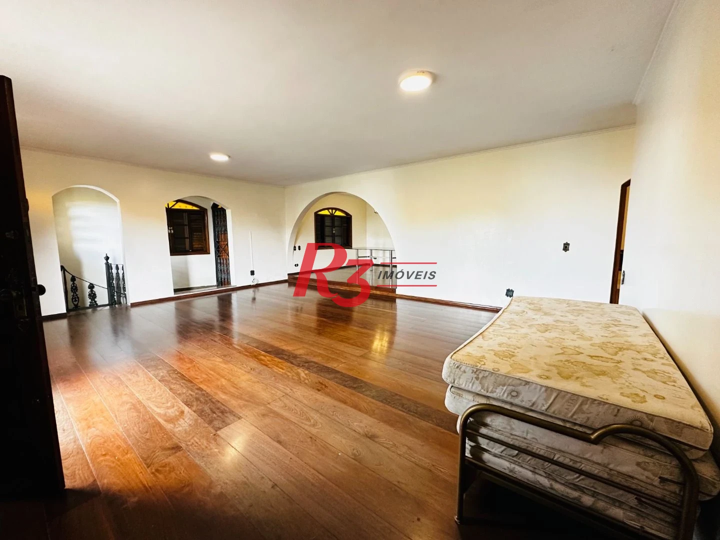 Casa com 6 dormitórios para alugar, 551 m² por R$ 15.000,00/mês - Morro Santa Terezinha - Santos/SP