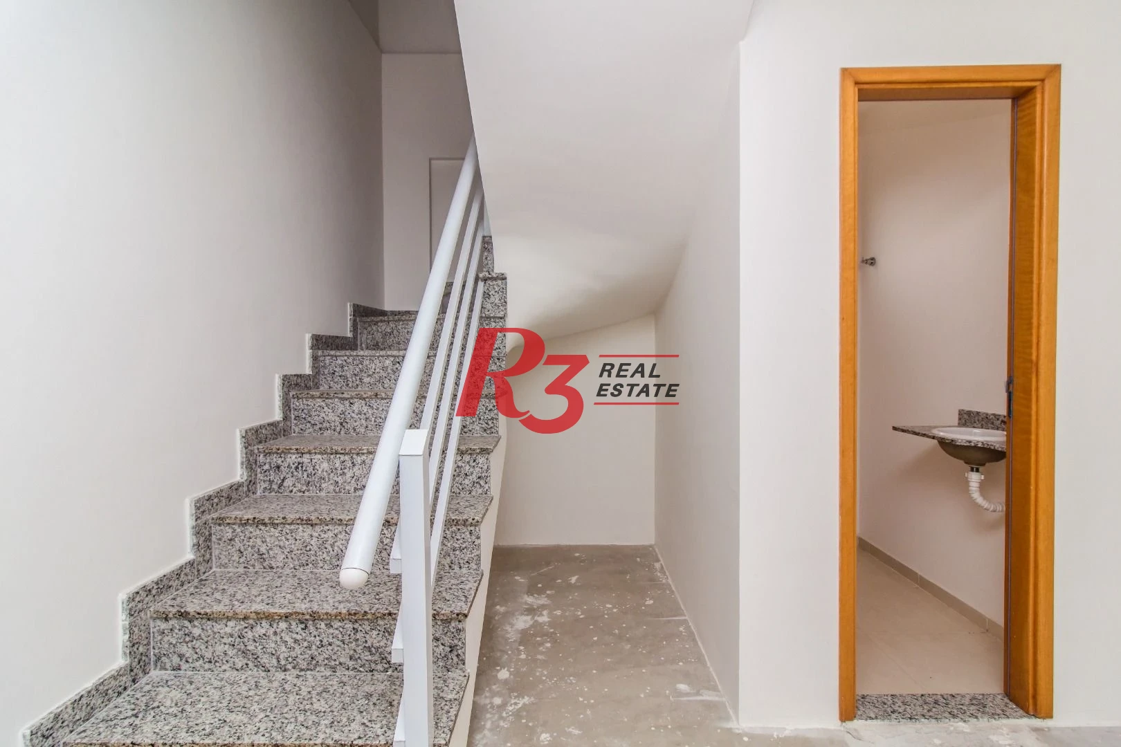 Apartamento Duplex à venda, 131 m² por R$ 989.000,00 - Encruzilhada - Santos/SP
