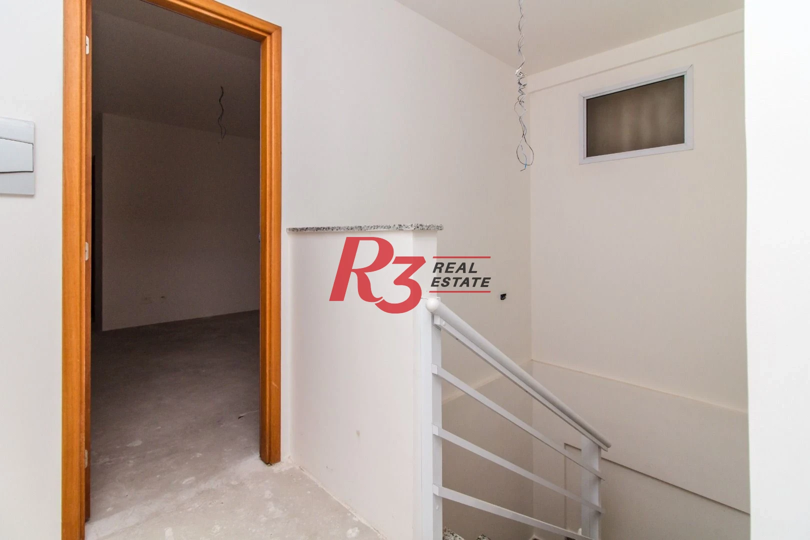 Apartamento Duplex à venda, 131 m² por R$ 989.000,00 - Encruzilhada - Santos/SP