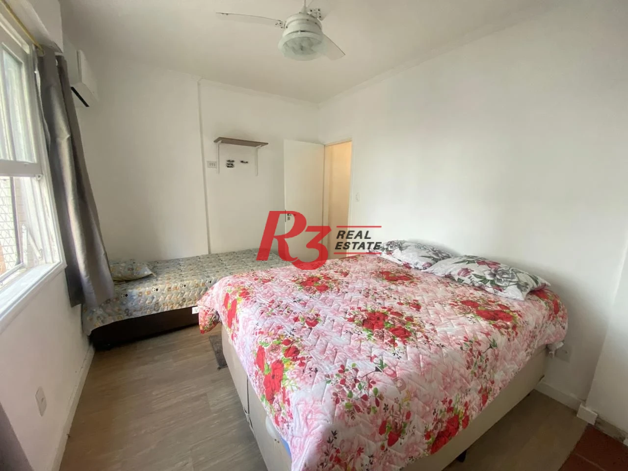 Apartamento com 1 dormitório à venda, 43 m² por R$ 250.000,00 - Itararé - São Vicente/SP