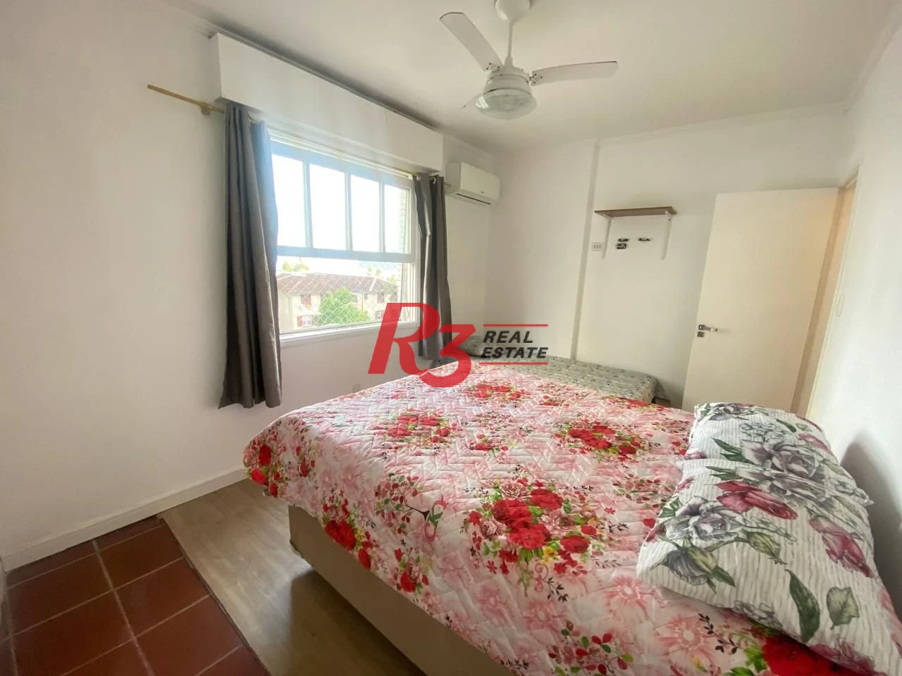 Apartamento com 1 dormitório à venda, 43 m² por R$ 250.000,00 - Itararé - São Vicente/SP