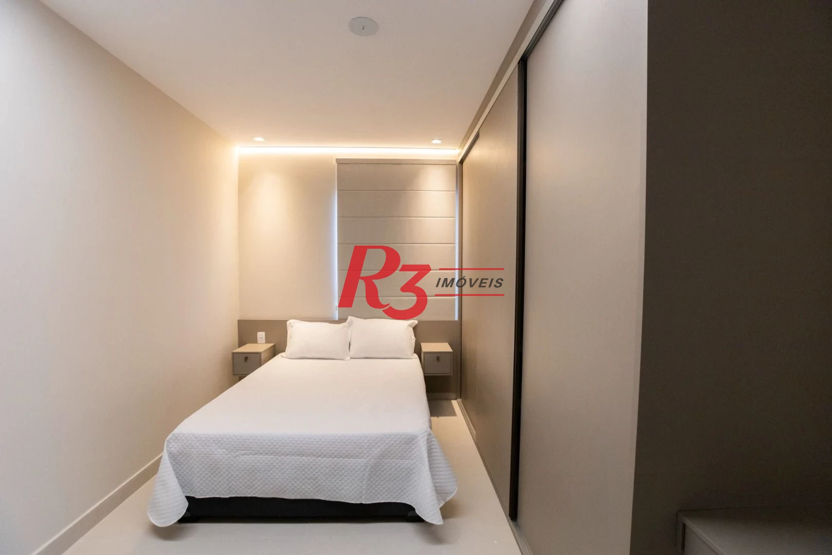 Apartamento com 2 dormitórios à venda, 70 m² por R$ 997.000,00 - Embaré - Santos/SP