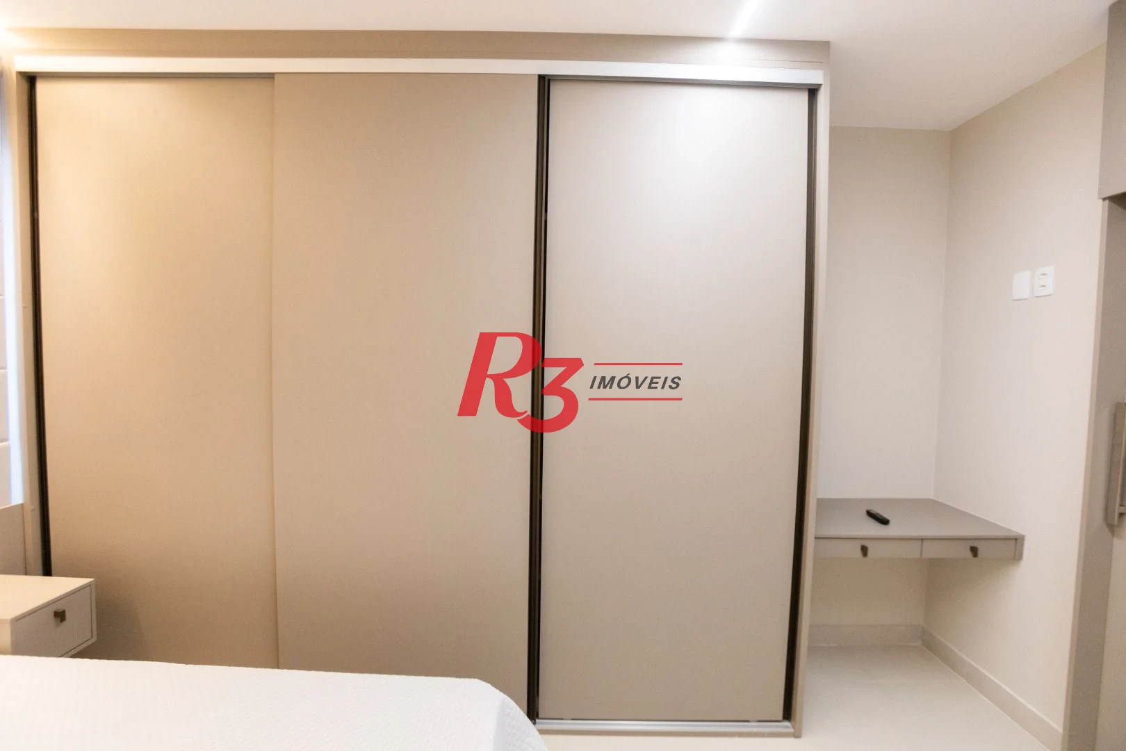 Apartamento com 2 dormitórios à venda, 70 m² por R$ 997.000,00 - Embaré - Santos/SP