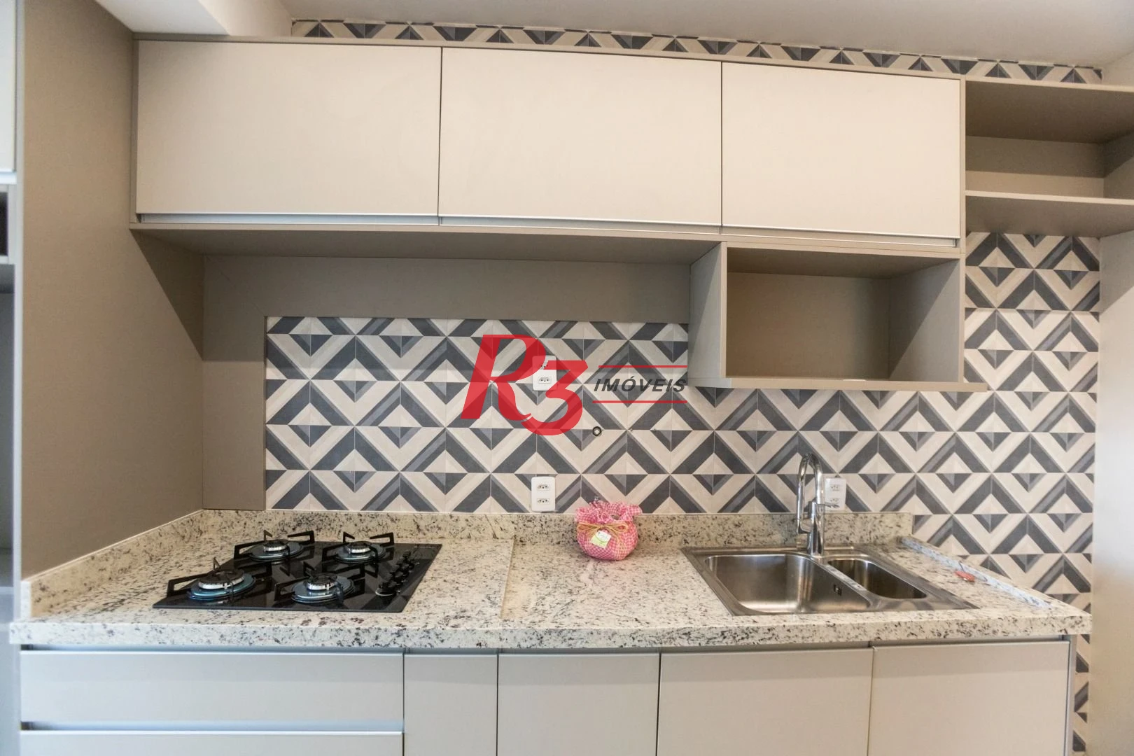 Apartamento com 2 dormitórios à venda, 70 m² por R$ 997.000,00 - Embaré - Santos/SP