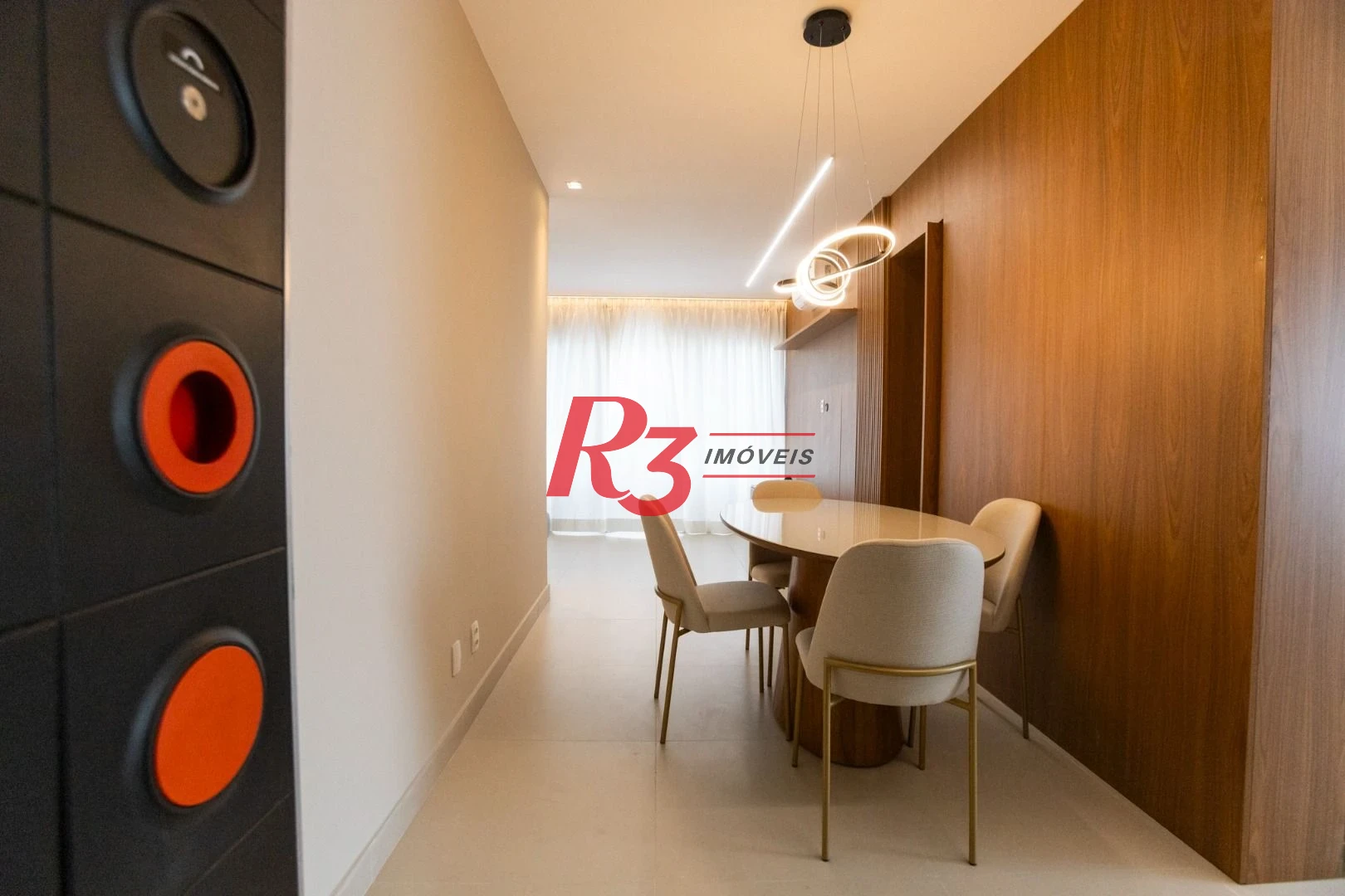 Apartamento com 2 dormitórios à venda, 70 m² por R$ 997.000,00 - Embaré - Santos/SP