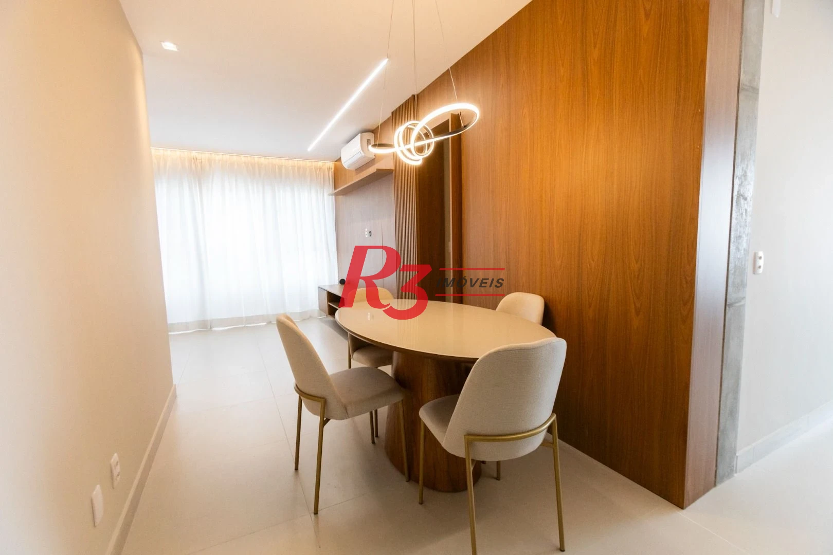 Apartamento com 2 dormitórios à venda, 70 m² por R$ 997.000,00 - Embaré - Santos/SP