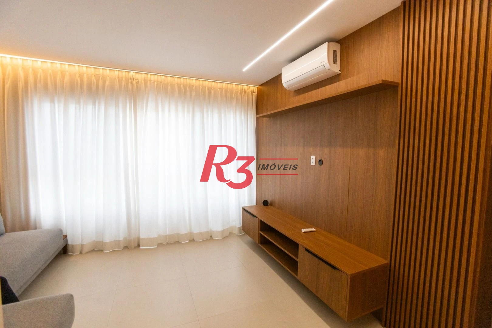 Apartamento com 2 dormitórios à venda, 70 m² por R$ 997.000,00 - Embaré - Santos/SP