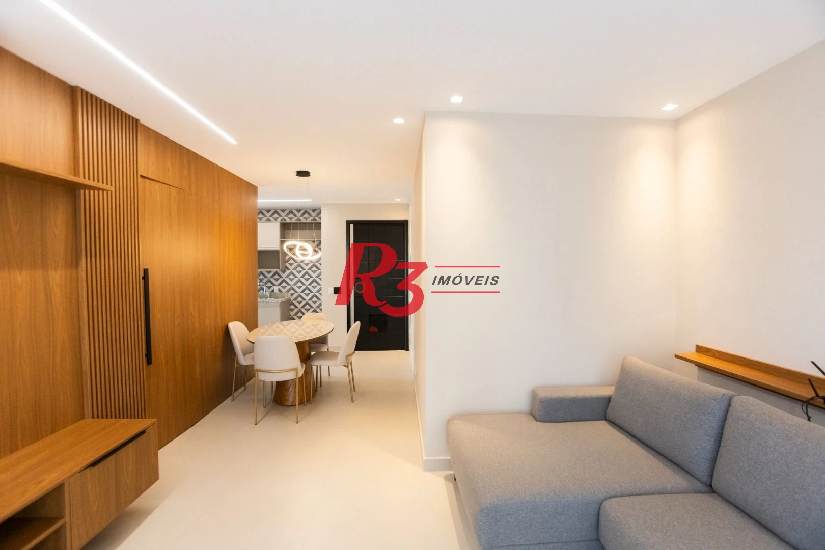Apartamento com 2 dormitórios à venda, 70 m² por R$ 997.000,00 - Embaré - Santos/SP