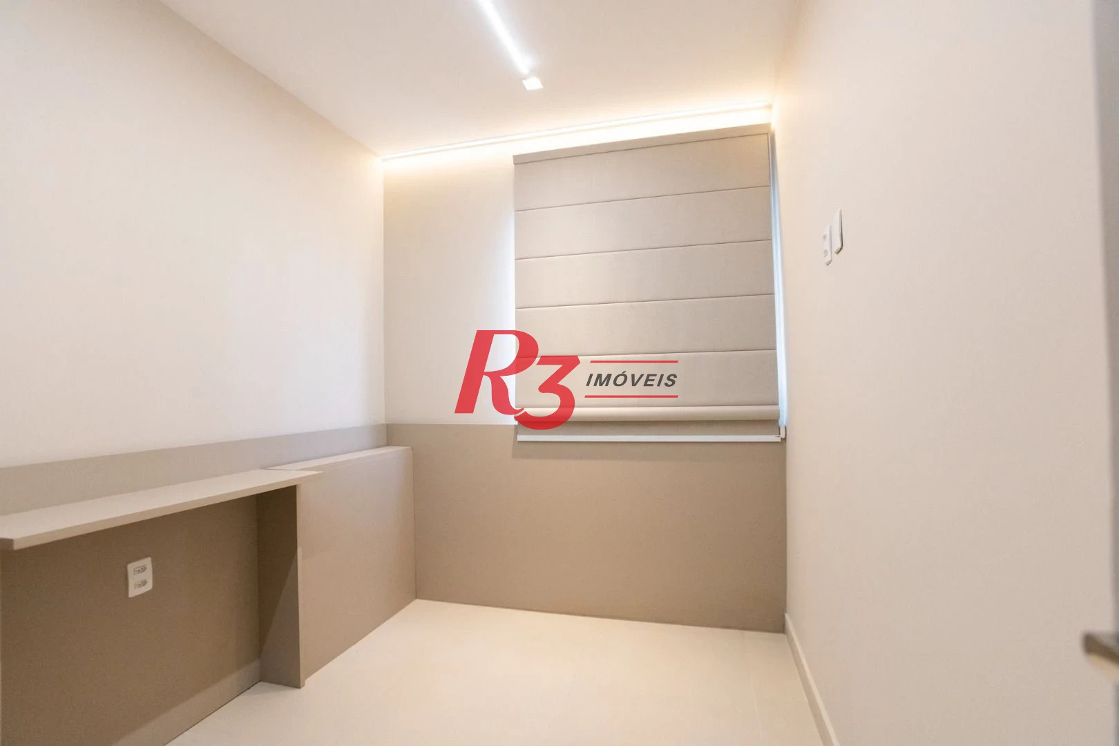 Apartamento com 2 dormitórios à venda, 70 m² por R$ 997.000,00 - Embaré - Santos/SP