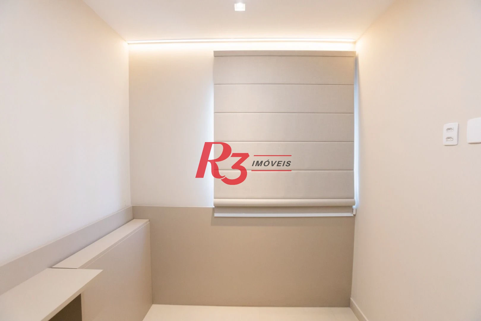 Apartamento com 2 dormitórios à venda, 70 m² por R$ 997.000,00 - Embaré - Santos/SP