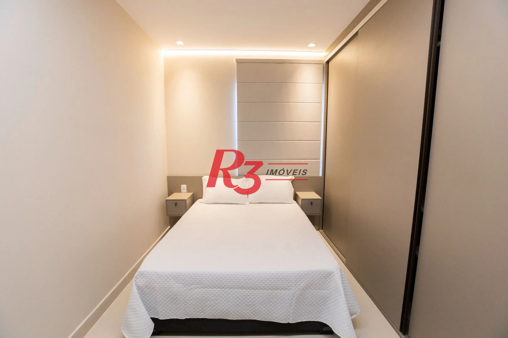 Apartamento com 2 dormitórios à venda, 70 m² por R$ 997.000,00 - Embaré - Santos/SP