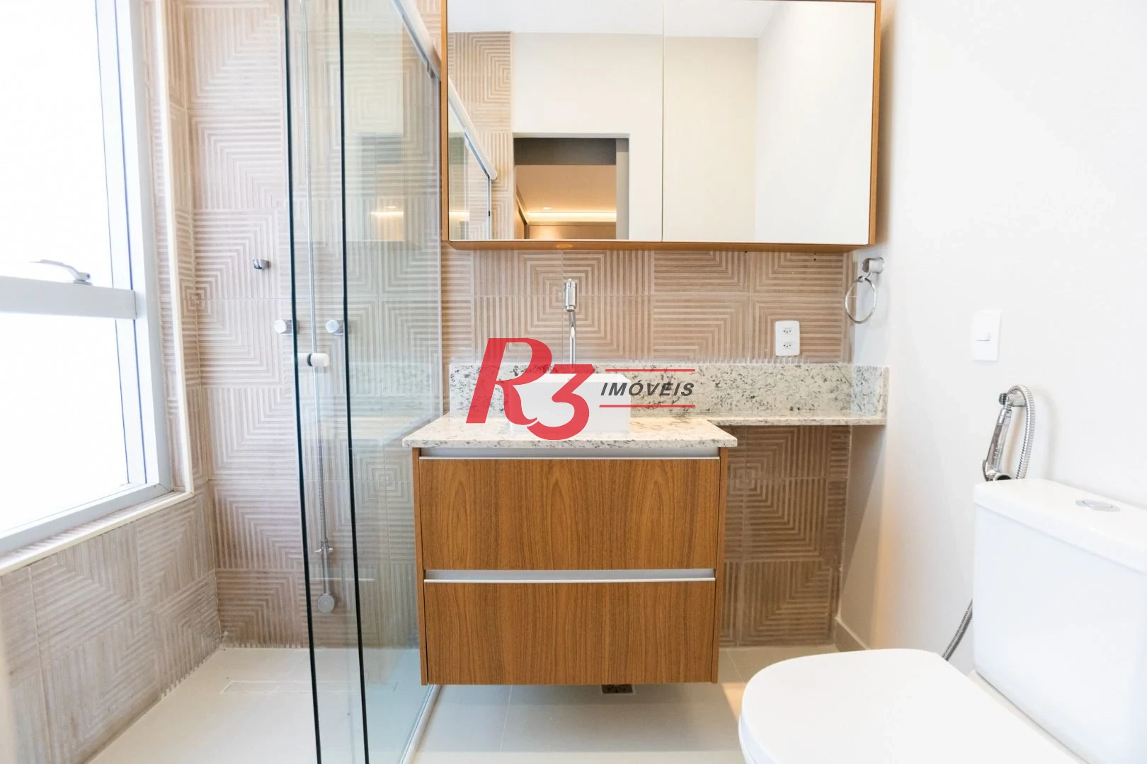 Apartamento com 2 dormitórios à venda, 70 m² por R$ 997.000,00 - Embaré - Santos/SP
