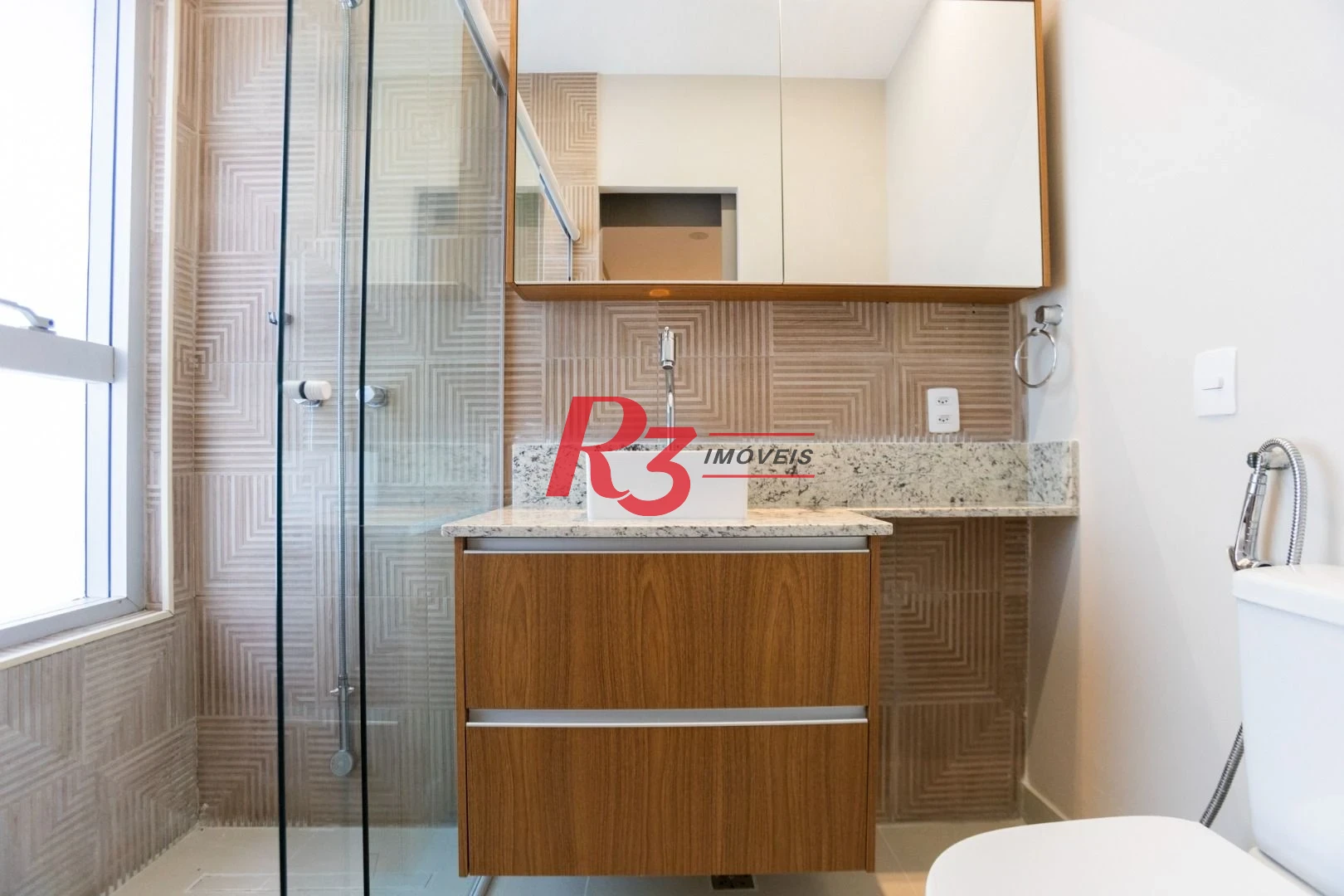 Apartamento com 2 dormitórios à venda, 70 m² por R$ 997.000,00 - Embaré - Santos/SP