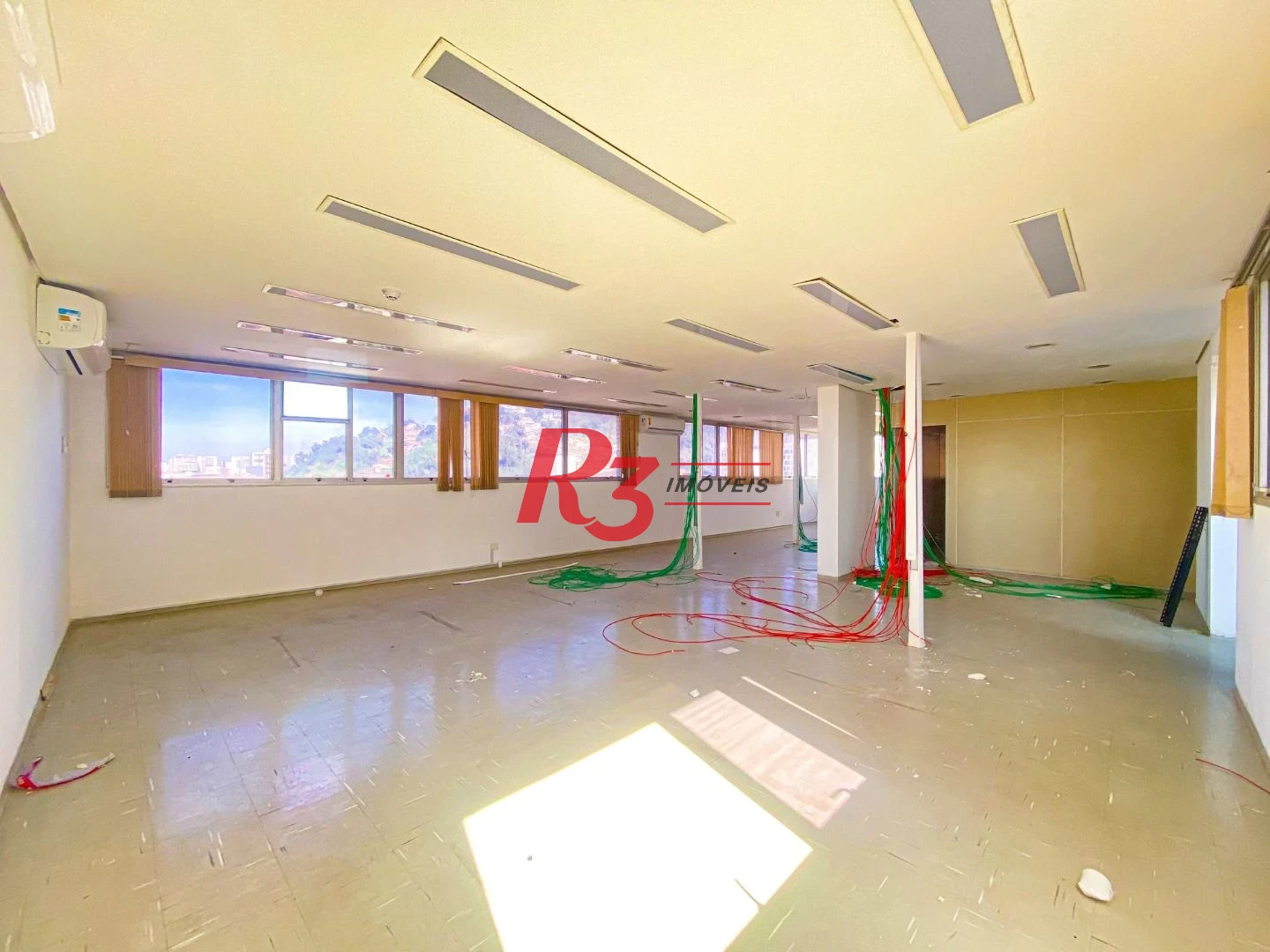 Sala à venda, 152 m² por R$ 608.000,00 - Centro - Santos/SP