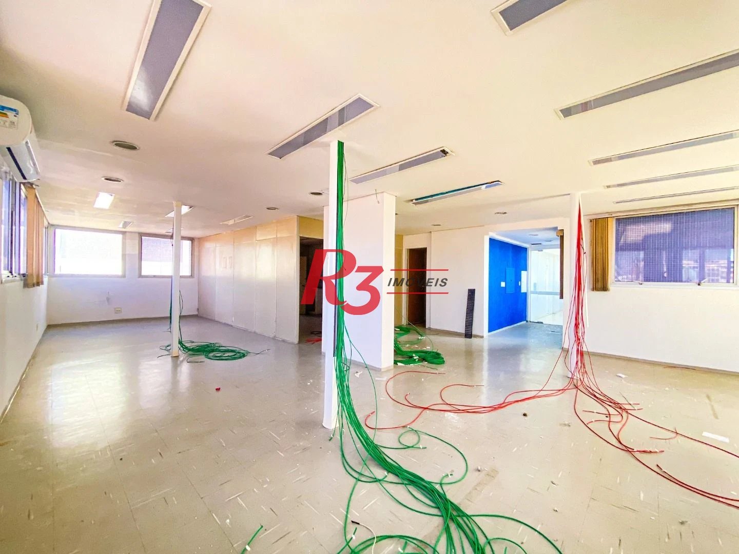 Sala à venda, 152 m² por R$ 608.000,00 - Centro - Santos/SP