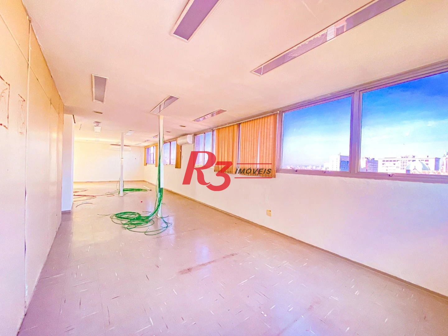 Sala à venda, 152 m² por R$ 608.000,00 - Centro - Santos/SP